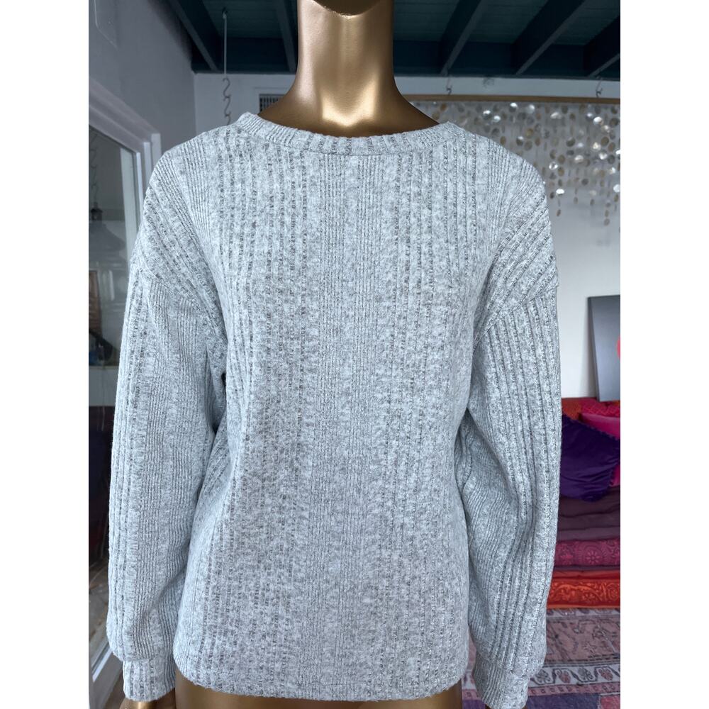 Women's Ribbed Plunging Crossover Long Sleeve Sweater Knit Top Gray Size X-Large